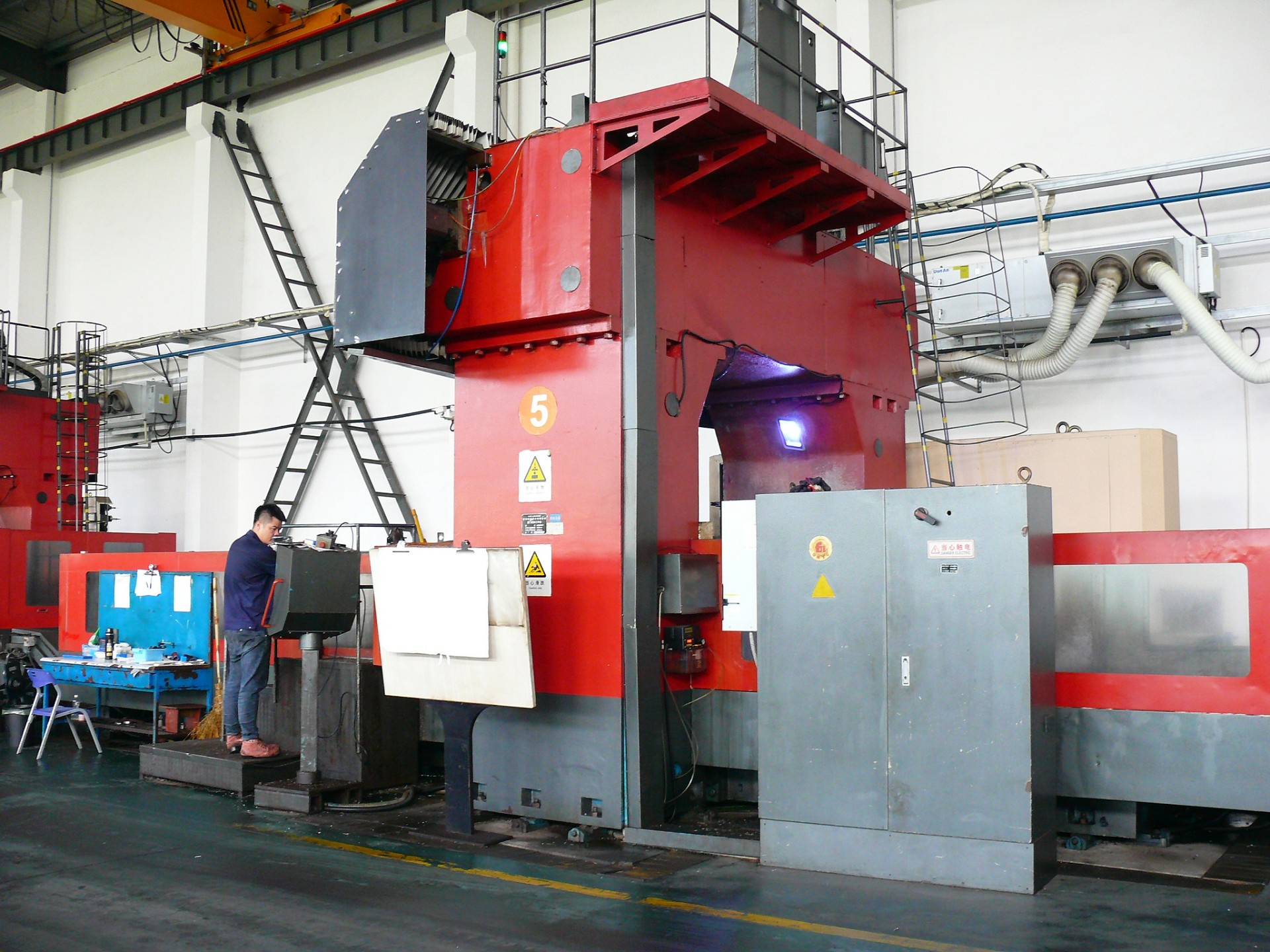 加工中心5號機(jī)